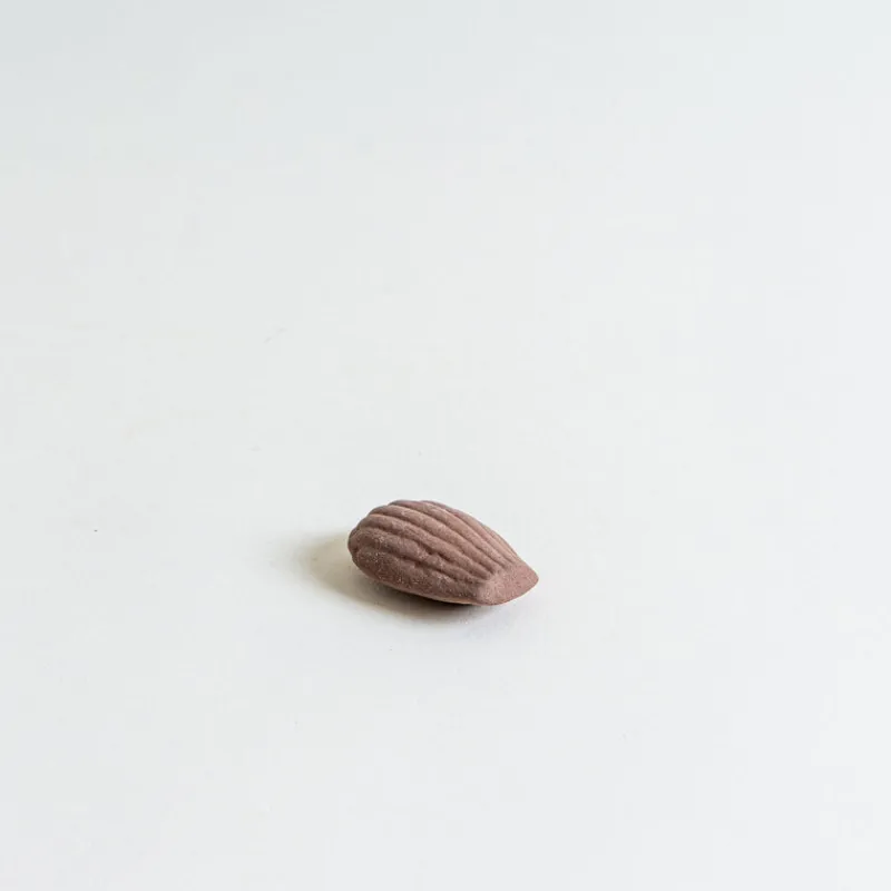 Mogutable Selects Chocolate Madeleine Chopstick Rest Online