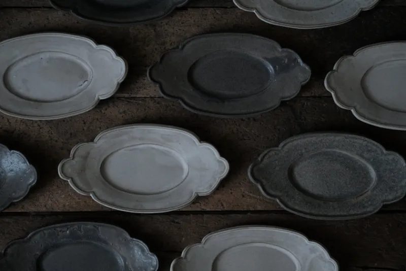 Zhitaofang's/製陶方式 Cloud-Shaped Plate in Blue-Gray Discount