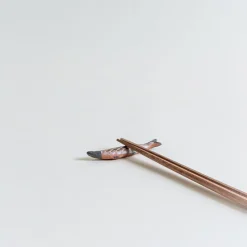 Mogutable Selects Grilled Fish Chopstick Rest Best