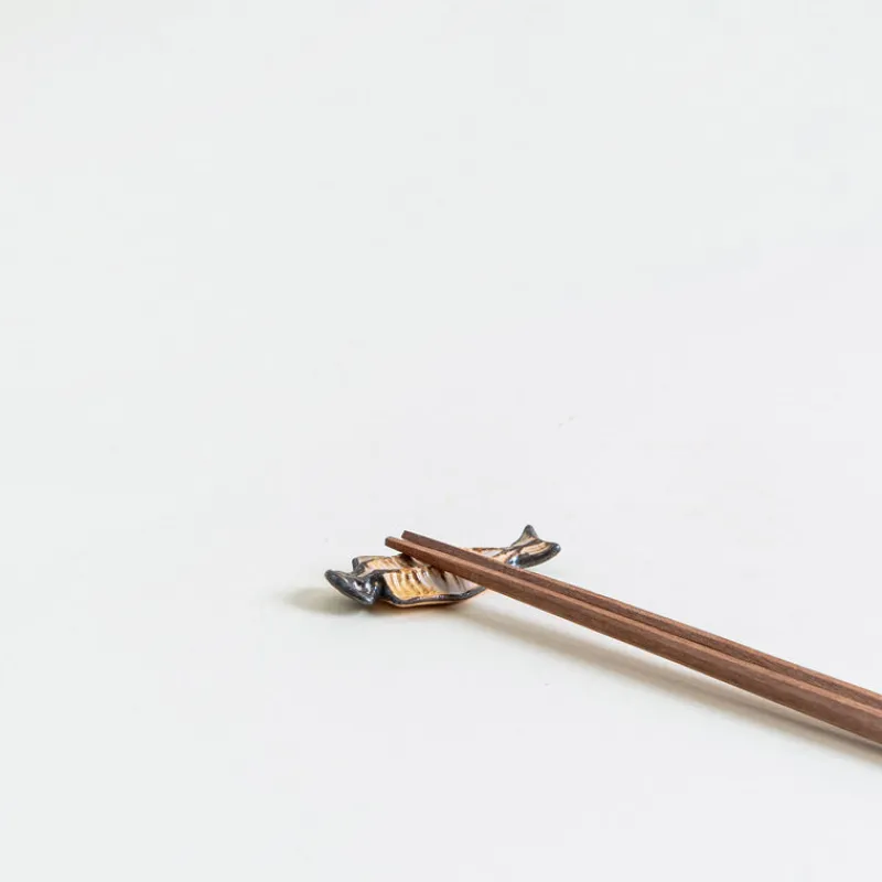 Mogutable Selects Grilled Horse Mackerel Chopstick Rest Clearance