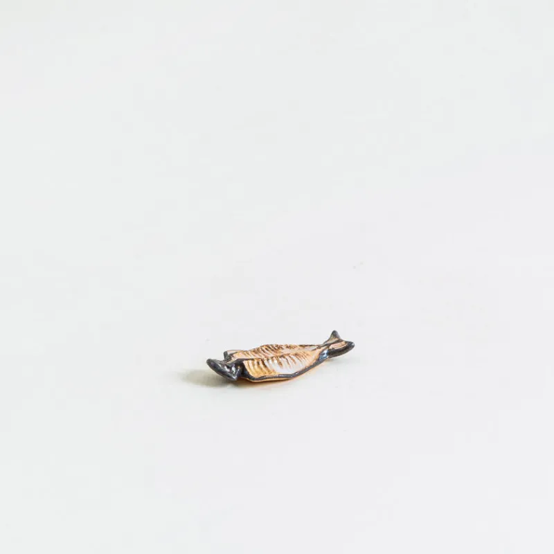 Mogutable Selects Grilled Horse Mackerel Chopstick Rest Clearance