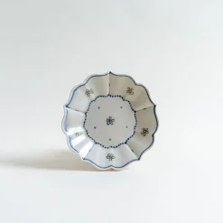 Mogutable Selects Hand-Painted Bellflower Plate Best