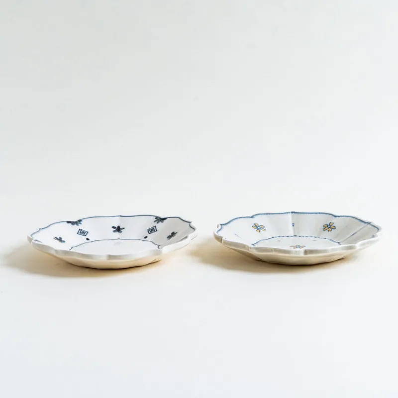 Mogutable Selects Hand-Painted Kikyo Plate New