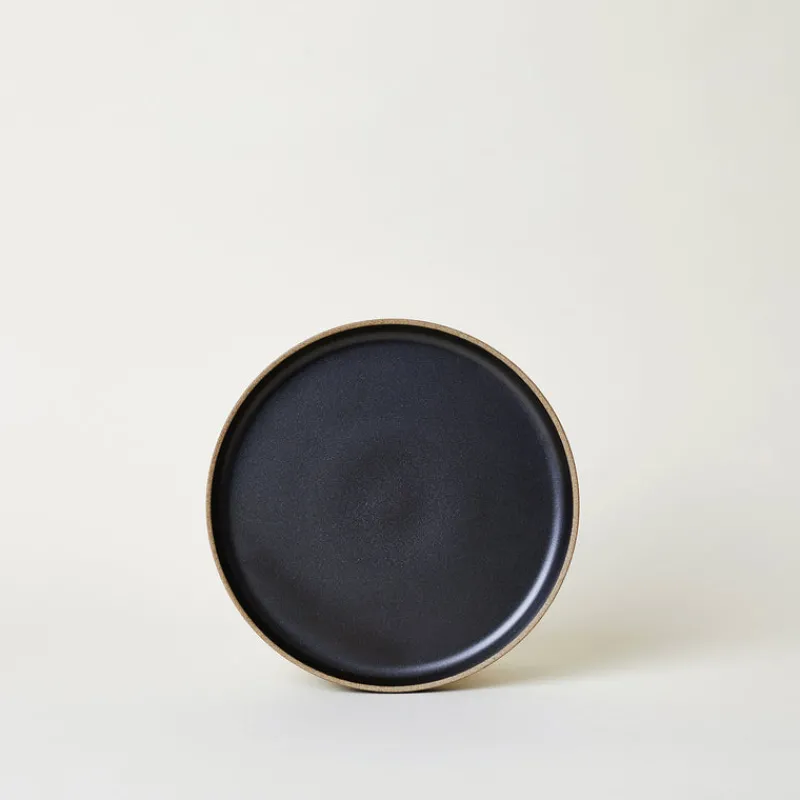 Hasami Porcelain 8.6" Plate in Black Best