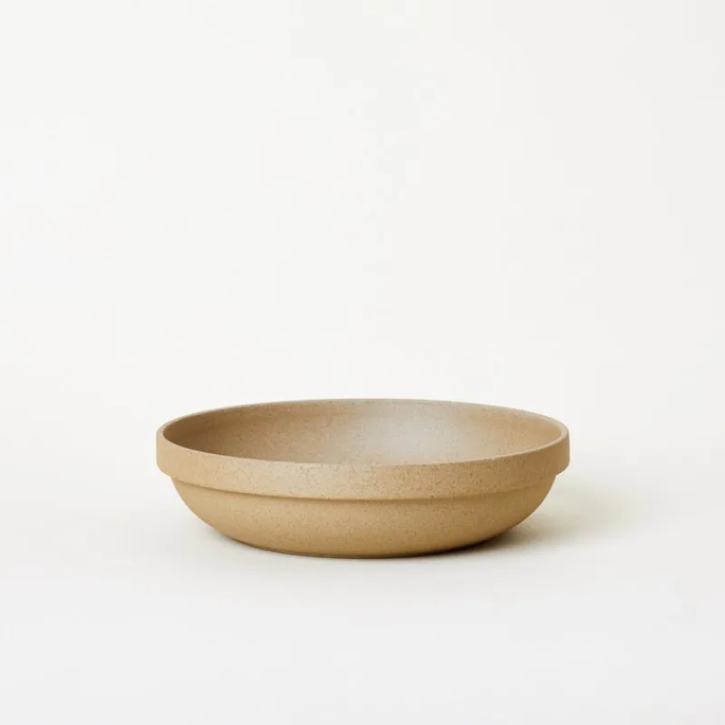 Hasami Porcelain 8.6" Round Serving Bowl in Natural Fashion