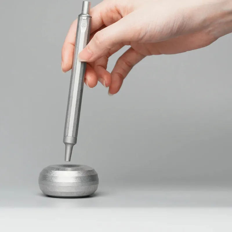 HMM Paperweight in Raw Online