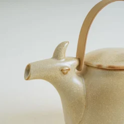 Mogutable Selects Makoto Komatsu Ceramic Teapot Fashion