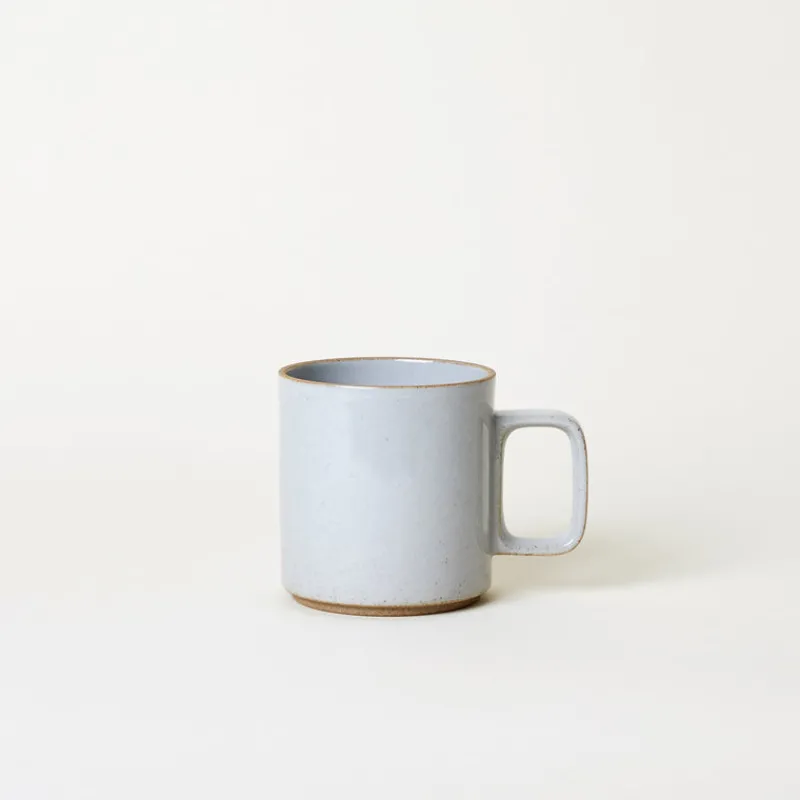Hasami Porcelain 13 oz Mug in Gloss Gray Fashion