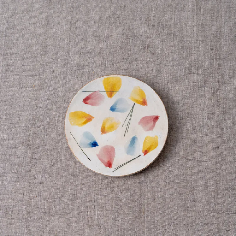 Yon Ho Kyung 4.75" Plant Painting Round Plate Hot
