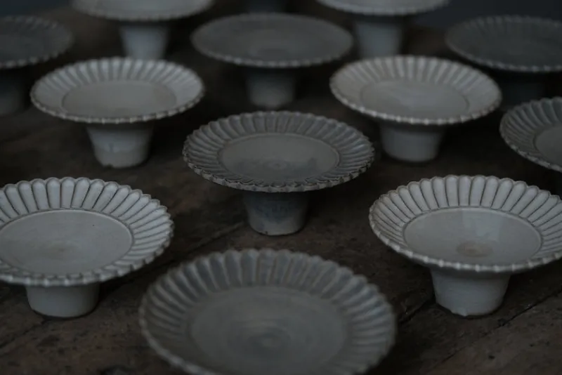 Zhitaofang's/製陶方式 Pleated Dessert Plate in White Clearance