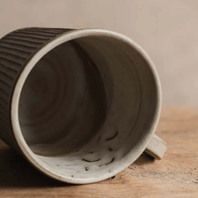 Zhitaofang's/製陶方式 Pleated Mug in White New