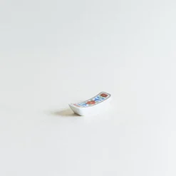 Mogutable Selects Red Flower Chopstick rest New