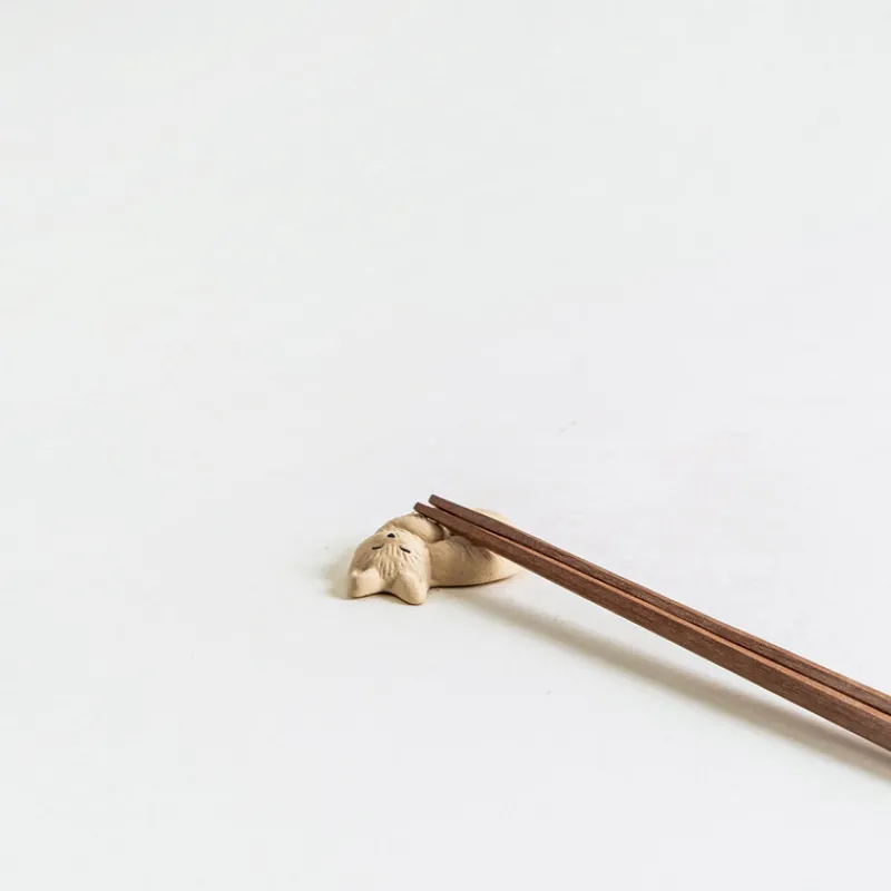 Mogutable Selects Sleeping Cat Chopstick Rest Online