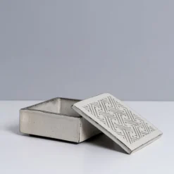 Jang Hun Seong Square Box with Patterned Lid Best