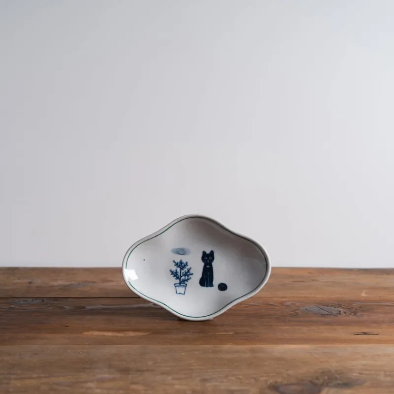 Yeogi-Damki Hand-Painted Cloud Plate Clearance