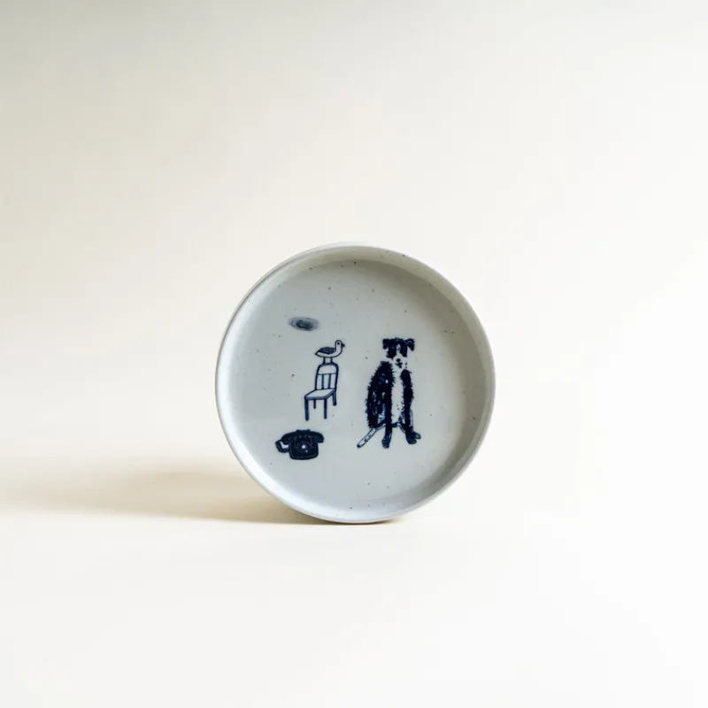 Yeogi-Damki Hand-Painted Plate - Dog & Phone Clearance